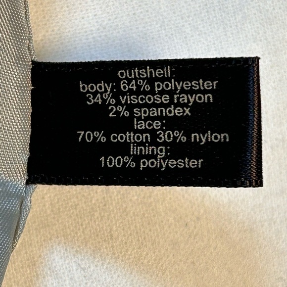 The Limited Gray Lace Back Button Vest NWT Size Large - Picture 7 of 7